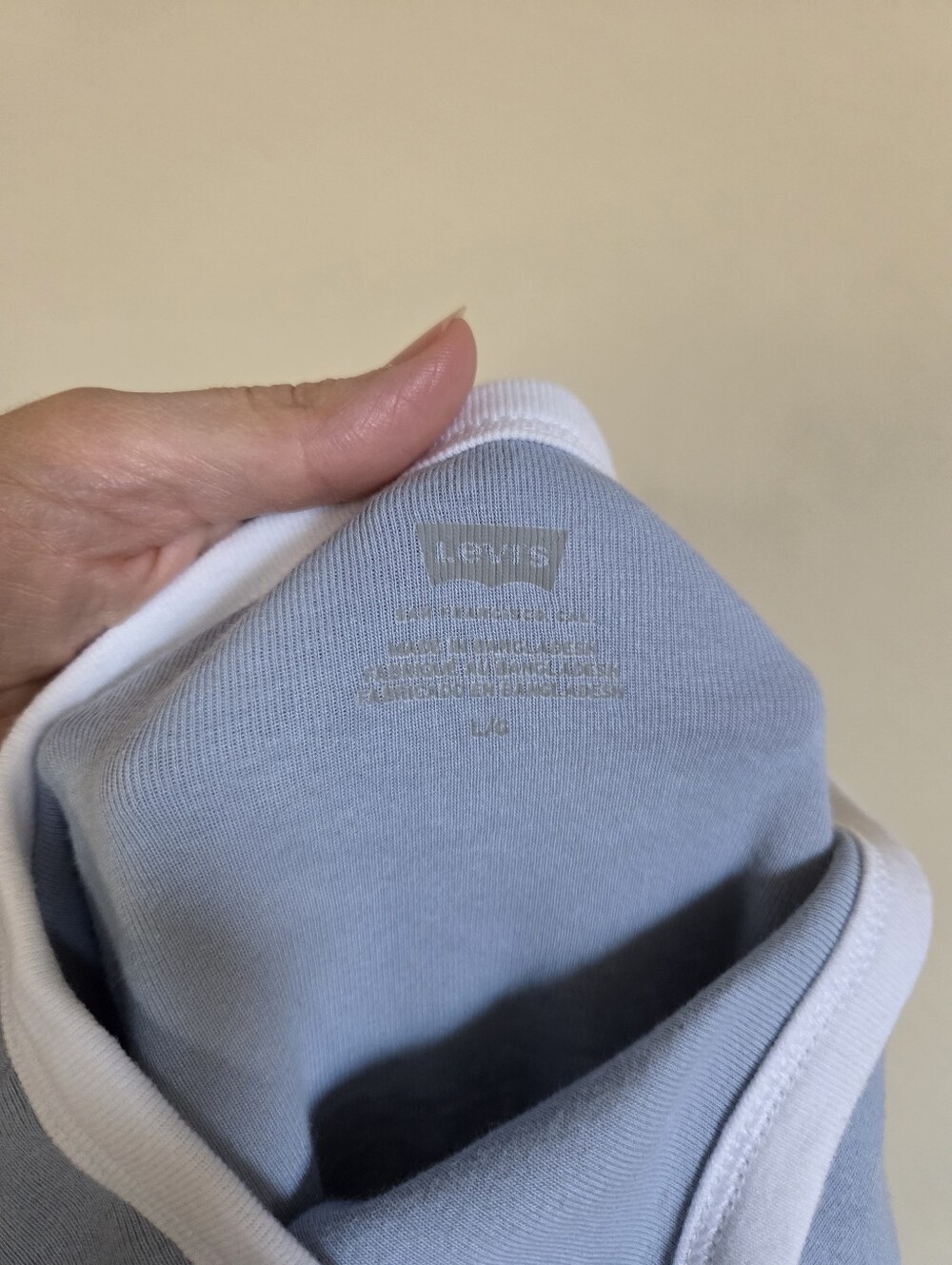 Levis Powder Blue White Ringer Tee Authentic - Picture 5 of 6